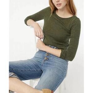 J.CREW NWOT Women’s Long-sleeve artist tee In Heathered Olive Green -Size Large